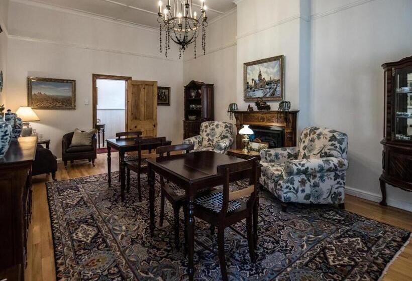 펜션 Vier Seisoene Gastehuis