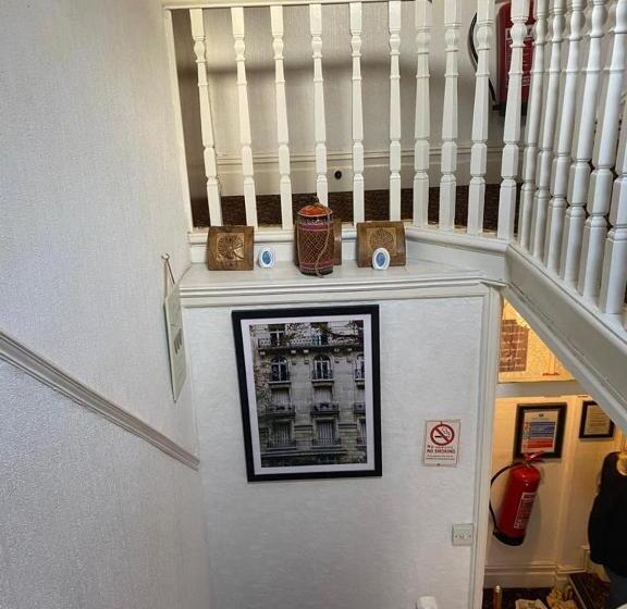 Пансион Villa Guest House