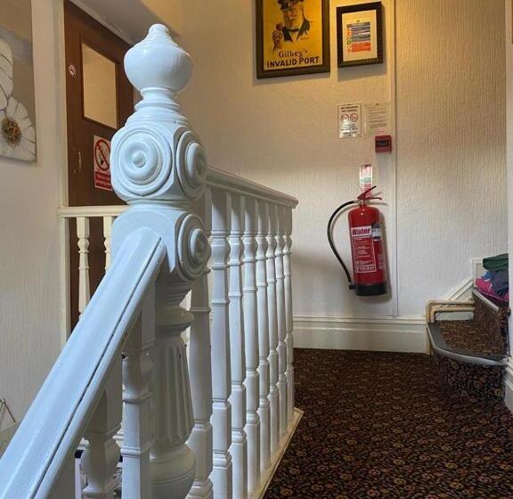 Пансион Villa Guest House