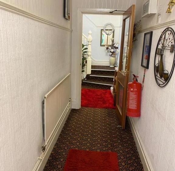 Пансион Villa Guest House