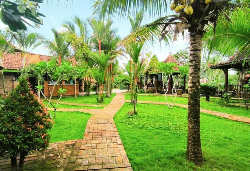 Пансион Villa Setumbu Powered By Cocotel