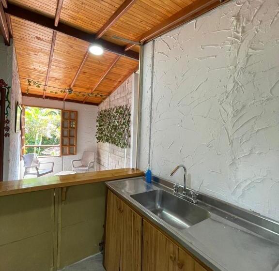 ペンション Xplora Hostel