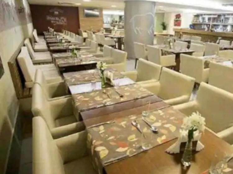 Macaé Ramada Flat Rj