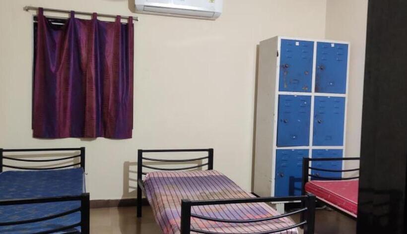 Rayudugarillu Men S Deluxe Hostel