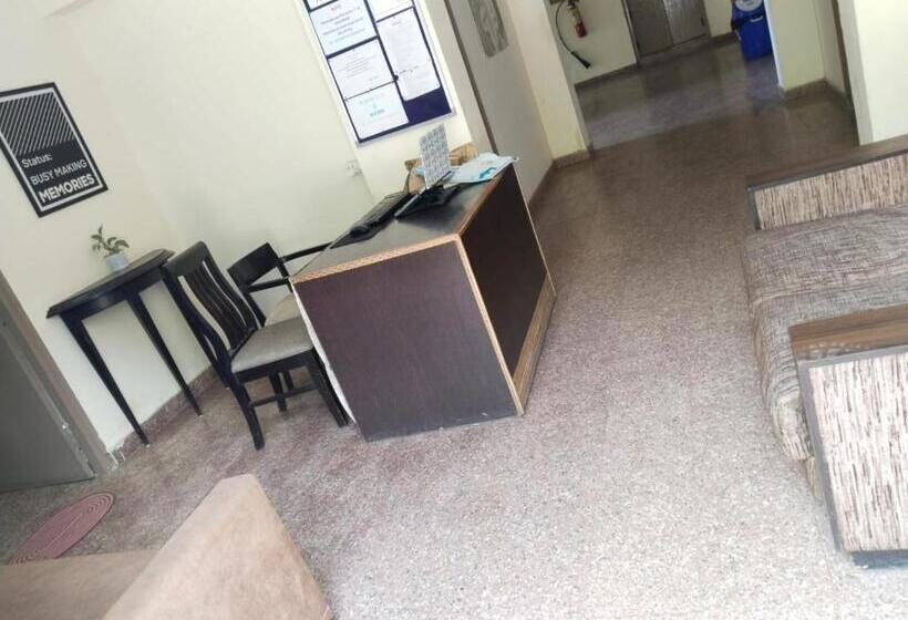 Abuzz Oxfordcaps Chanakya Hostel Solan