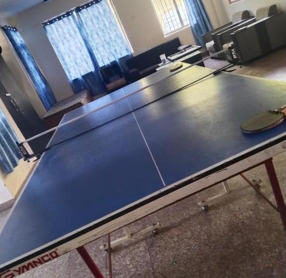 Abuzz Oxfordcaps Chanakya Hostel Solan