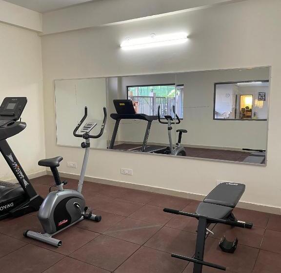 ユースホステル Abuzz Oxfordcaps Cedar Homes