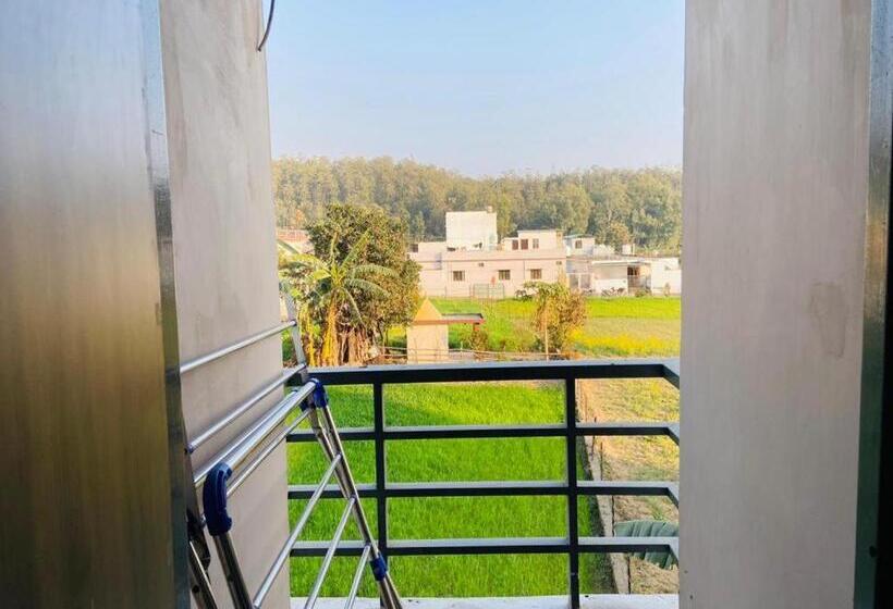 ユースホステル Abuzz Oxfordcaps Cedar Homes