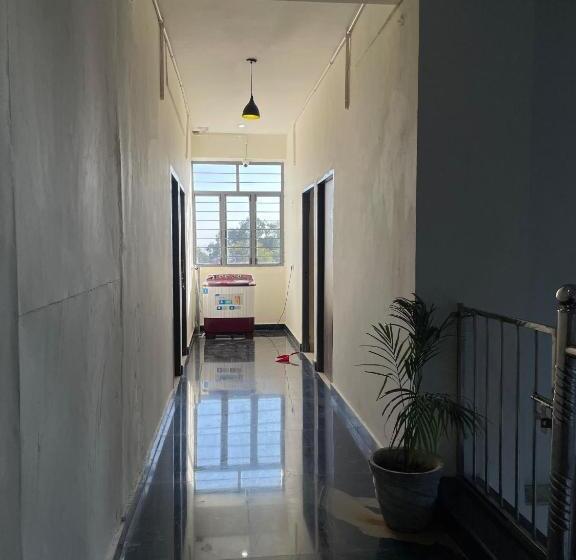 فندق صغير Abuzz Oxfordcaps Cedar Homes