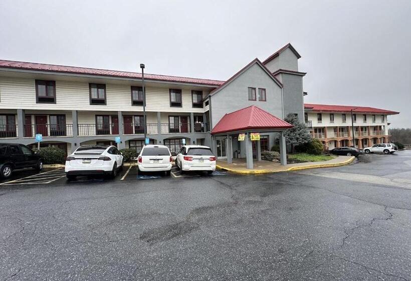 ユースホステル Hometowne Studios By Red Roof Lancaster