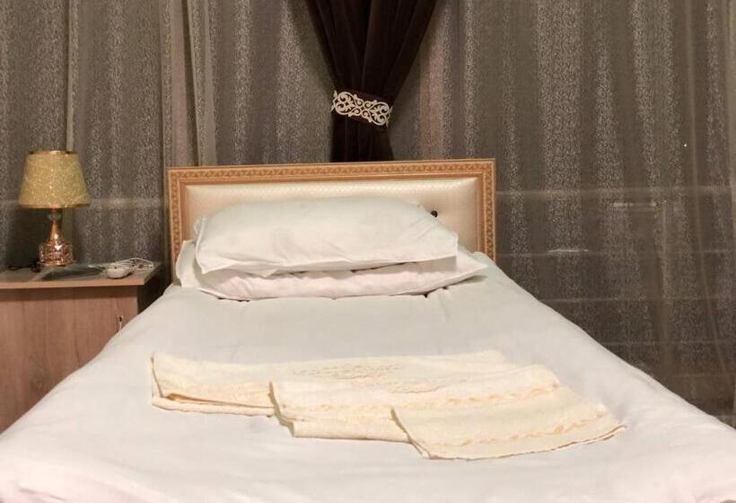 فندق صغير Safarali