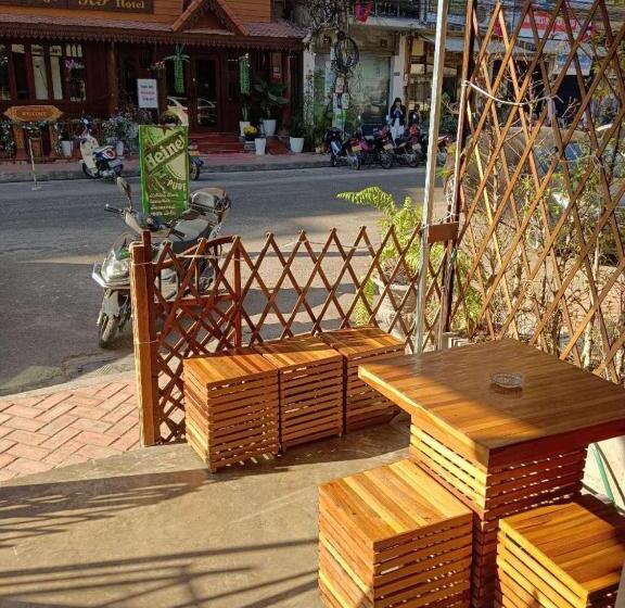 Annie Backpacker Hostel