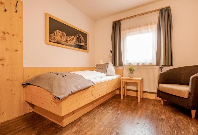 Aura Bed & Breakfast