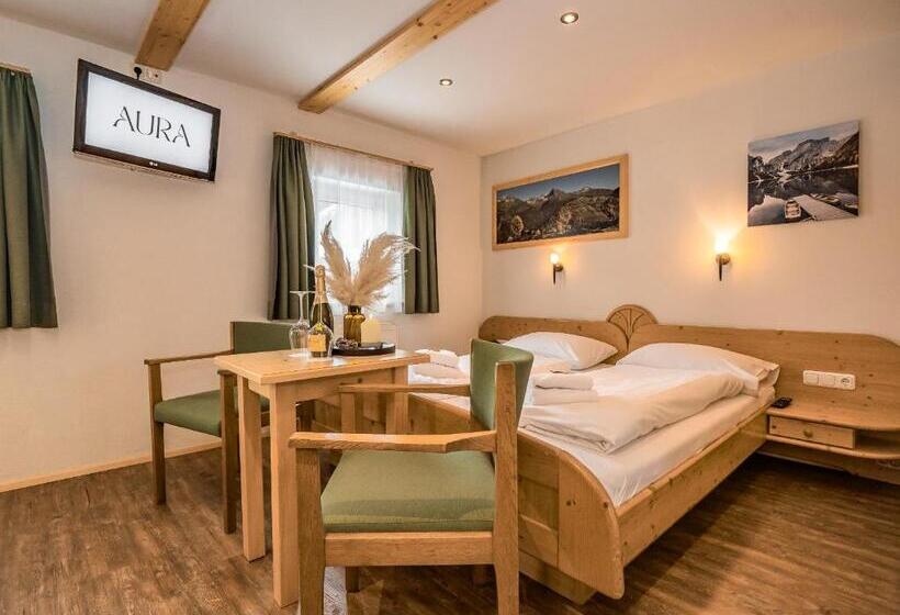 Aura Bed & Breakfast