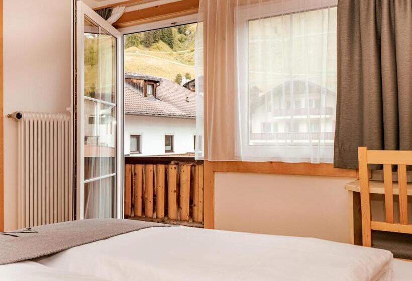 Aura Bed & Breakfast