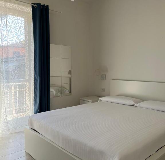 住宿加早餐  Flora