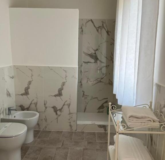 住宿加早餐  Flora