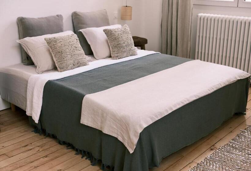 צימר La Grande Maurague