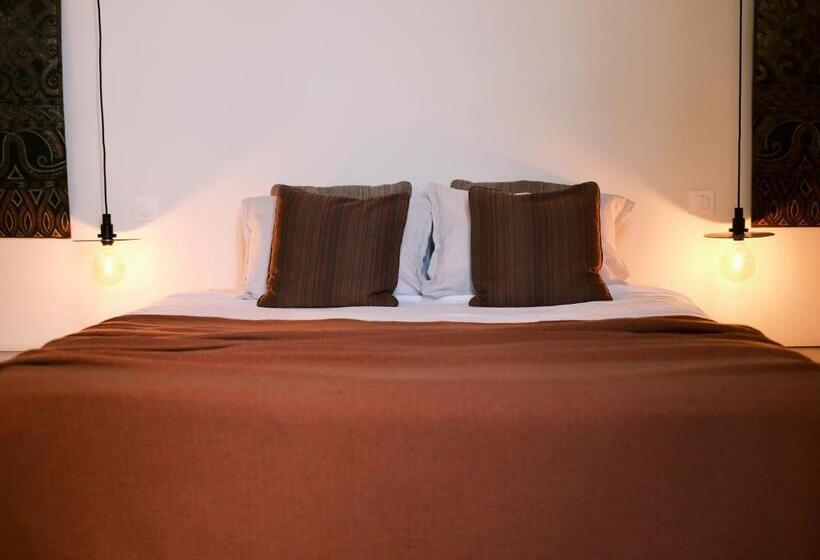 צימר La Grande Maurague