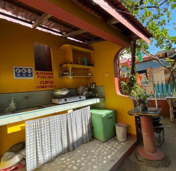 تختخواب و صبحانه Manalo S Lodge And Restaurant