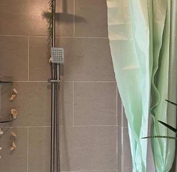 تختخواب و صبحانه Nguyễn Villa