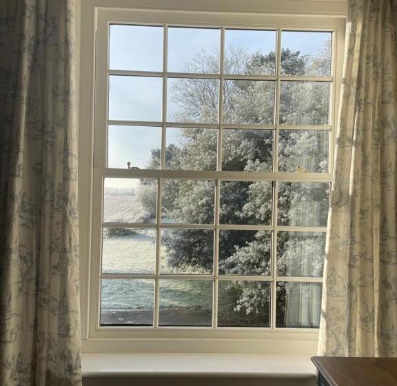 Bed and Breakfast North Clifton Hall