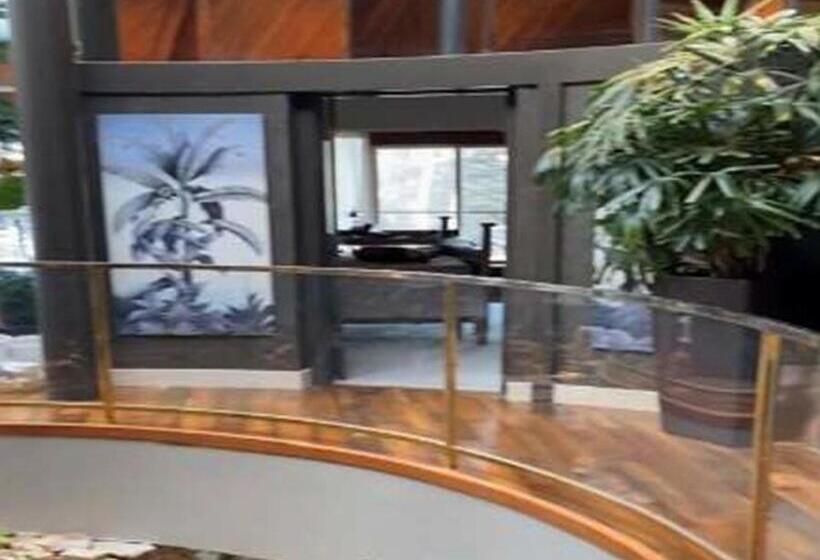 مبيت وإفطار Roundhouse Grotto