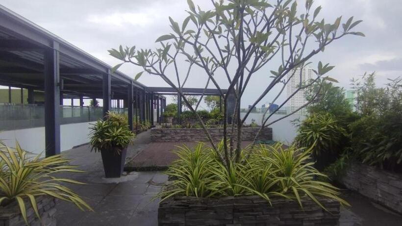 Cozy Studio Condo At Mesatierra Garden Residences