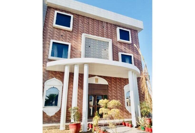 Dharma Resorts,fatehpur Sikri