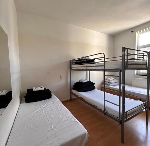 Etterbeek Youth Hostel