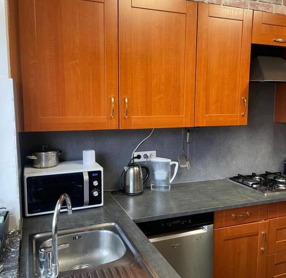 Etterbeek Youth Hostel