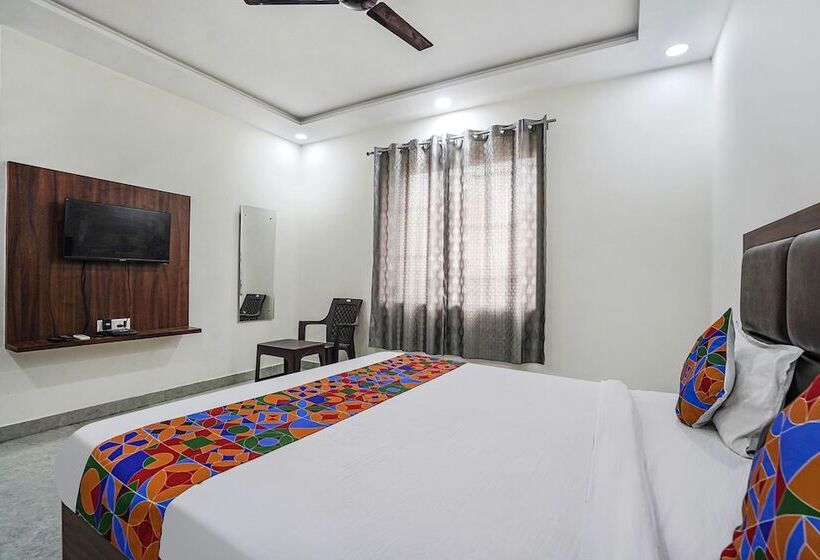 Fabhotel Akash Inn