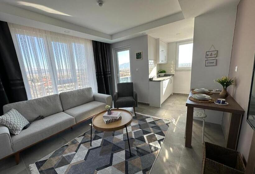 Gölhi̇sar Mavi̇ Konak Apart Otel