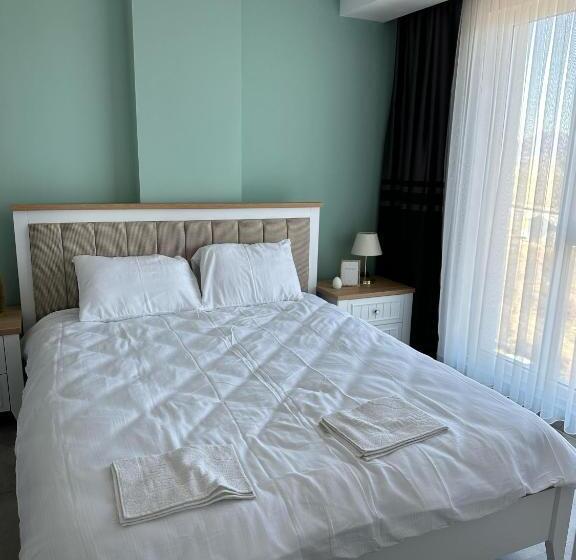 Gölhi̇sar Mavi̇ Konak Apart Otel