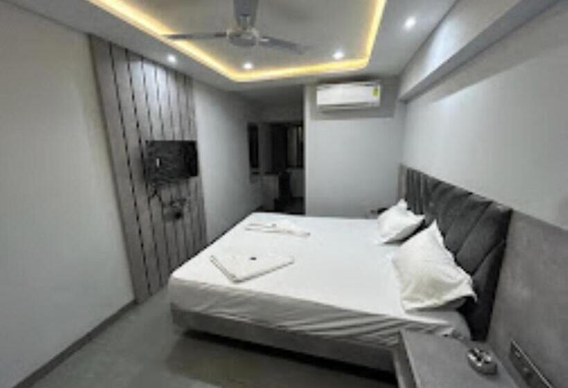 호텔 Aahan , Vashi