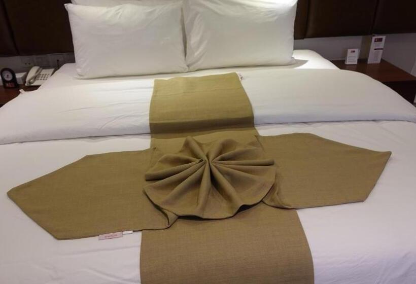 ホテル Al Jaad Kudai