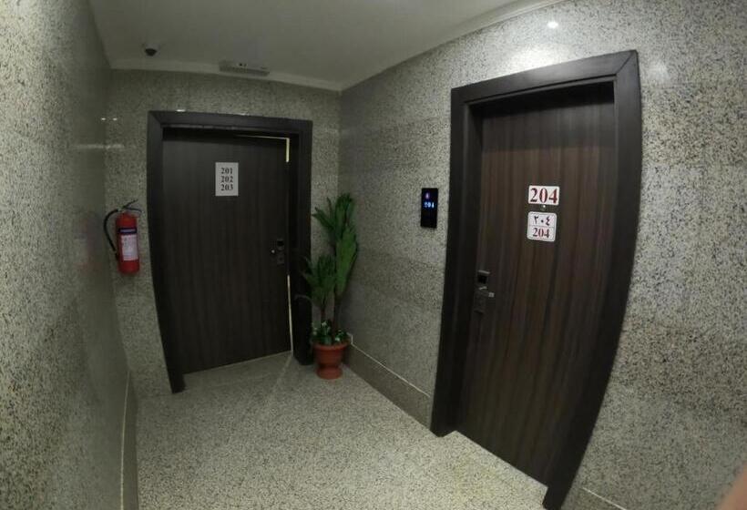 ホテル Al Jaad Kudai