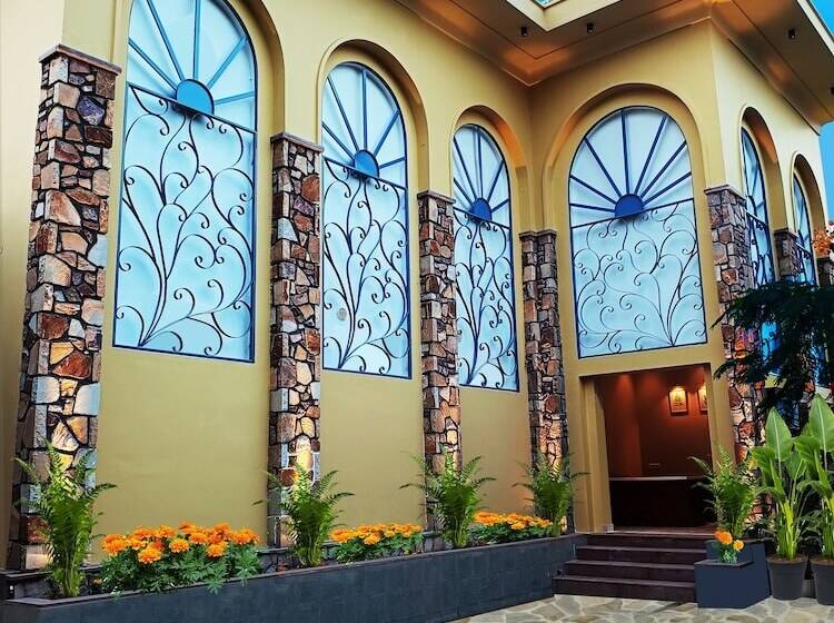 فندق Ananyamaya Nature Lodge