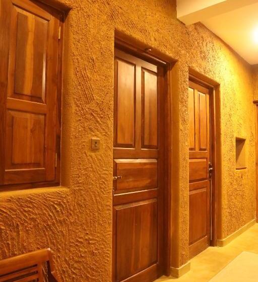 فندق Ceylon Ayu Resort Kandy