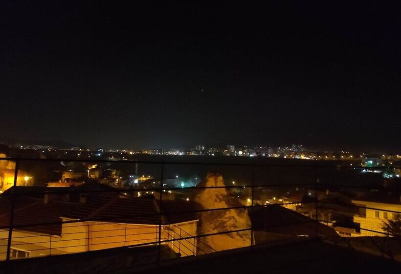 בית מלון כפרי Euphoria Cave House