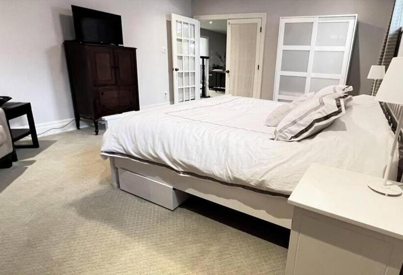 فندق Farmhouse Apartment Guelph Elora