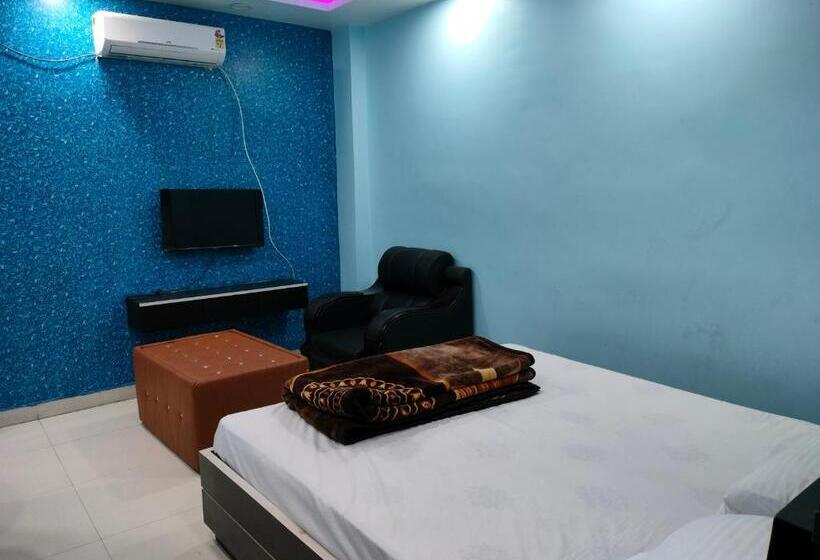 בית מלון כפרי Ganesh Palace