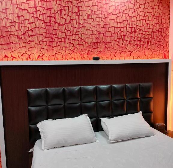 בית מלון כפרי Ganesh Palace