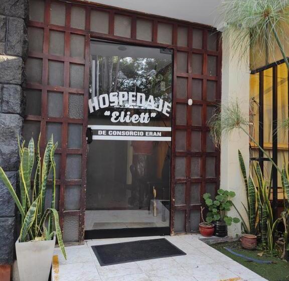ホテル Hospedaje Eliett De Consorcio Eran Sac