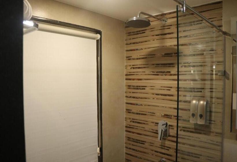 בית מלון כפרי Kadamb Tree