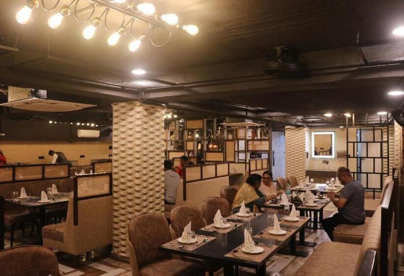 בית מלון כפרי Kadamb Tree