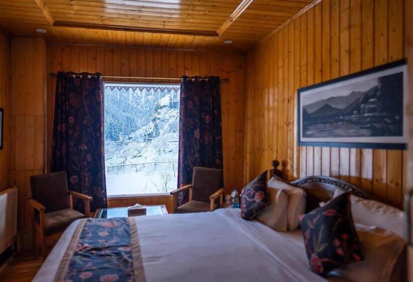 ホテル Marina Gulmarg