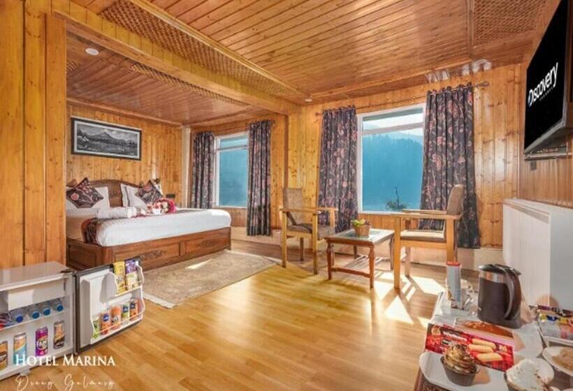 ホテル Marina Gulmarg