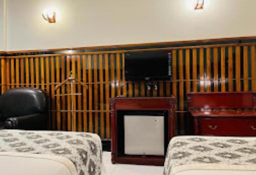 ホテル Mera Mann,lucknow