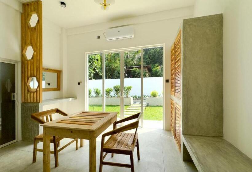 호텔 Moringa Mirissa